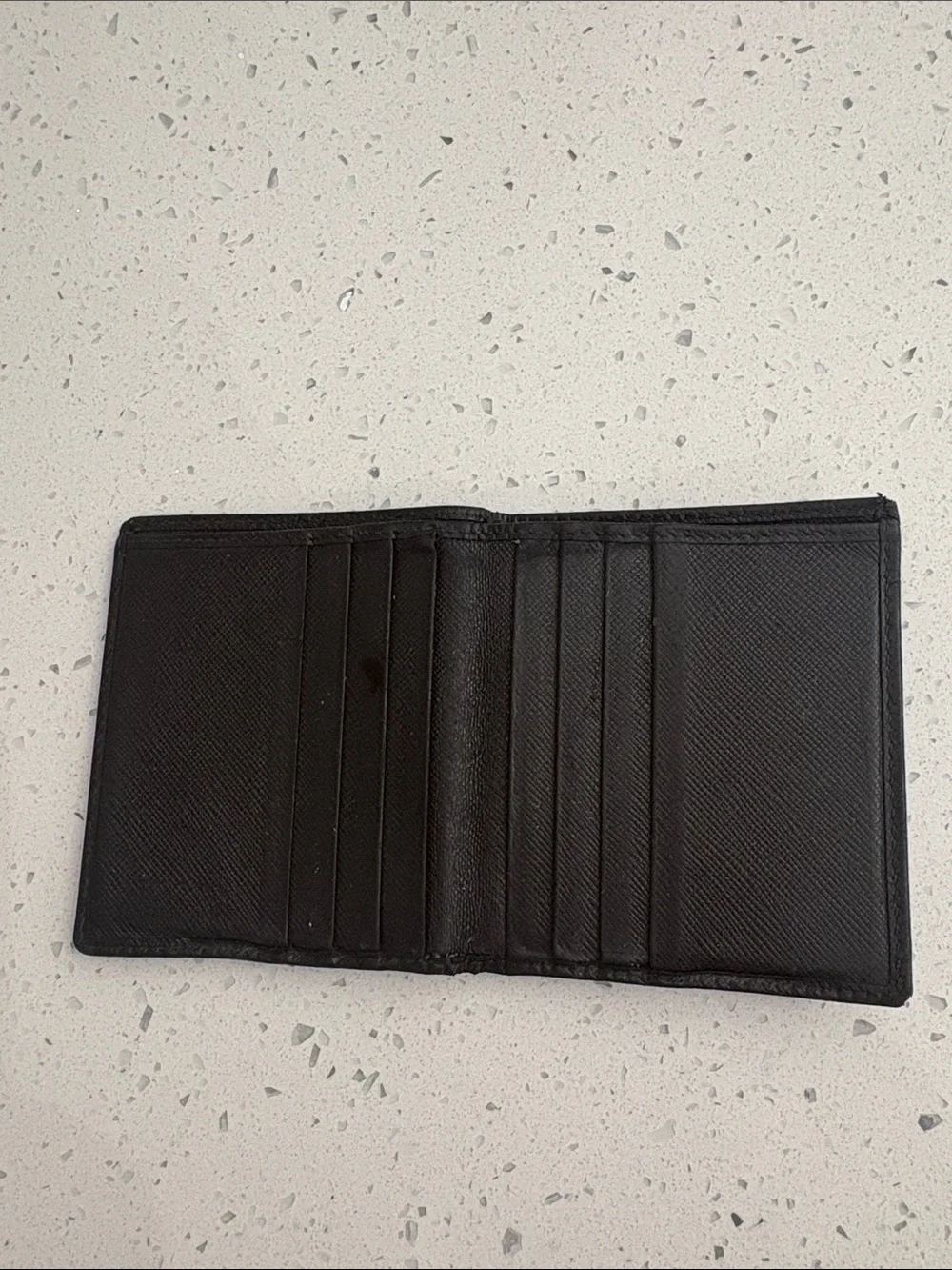 Prada bi fold
